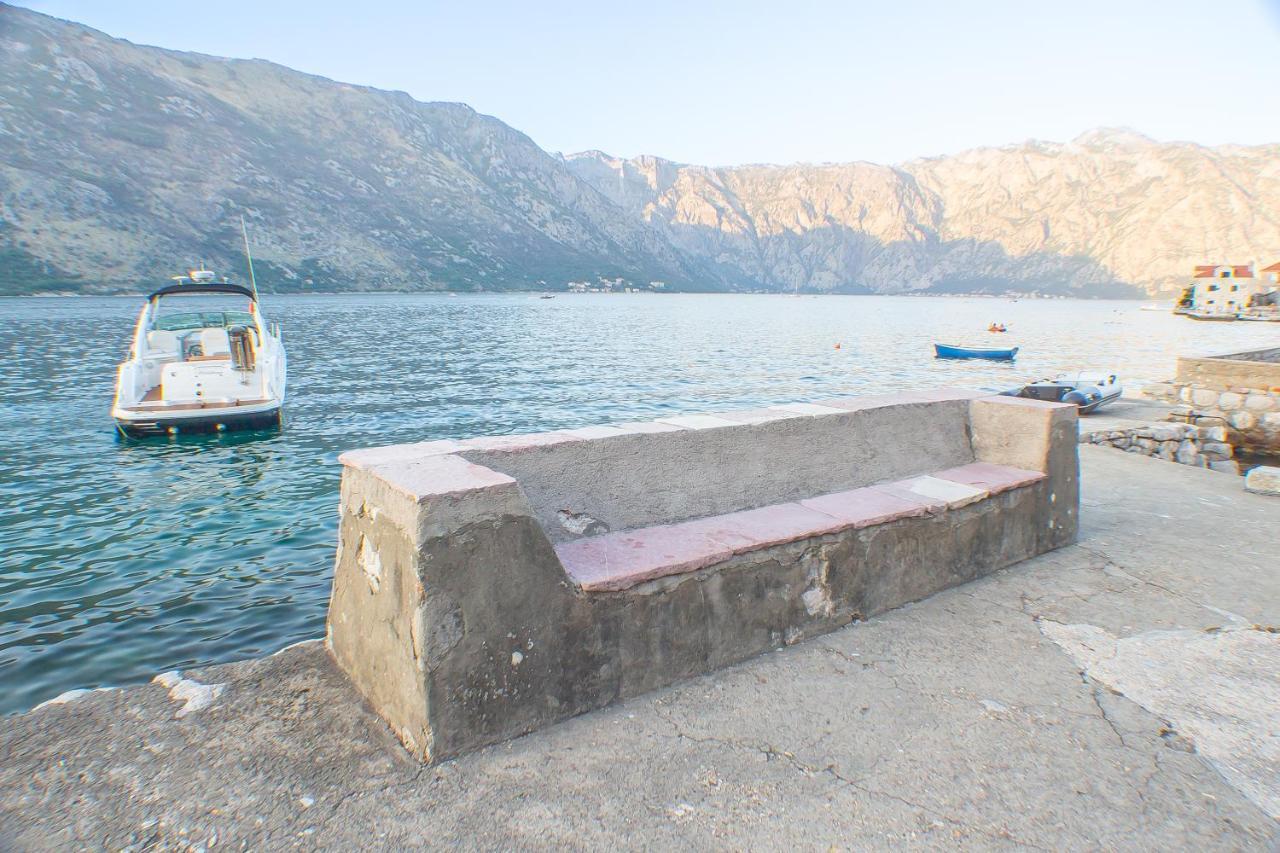 Pallazo Uniqato Seafront Kotor Eksteriør bilde